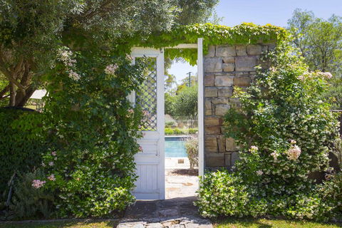 Talits Vineyard Estate - Kingaroy Accommodation 2