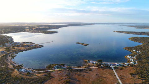 Tall Pines Beach House At Mount Dutton Bay (part Of Coffin Bay Waterways) - Kingaroy Accommodation 0