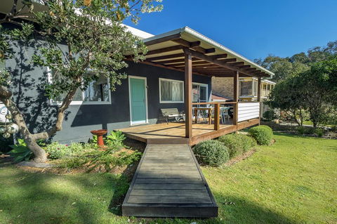 Tallowood Beachfront Cottage - Kingaroy Accommodation 0