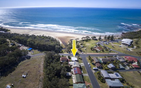 Tallowood Beachfront Cottage - Kingaroy Accommodation 1