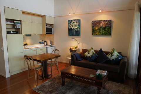 Taman Sari Private Pavilions - Kingaroy Accommodation 2