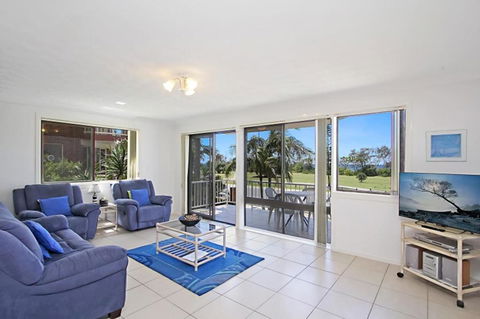 TAMARIND 2 KINGSCLIFF - Kingaroy Accommodation 0