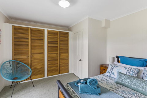 Tanjil - A Stroll From The Water In Paynesville - Kingaroy Accommodation 2