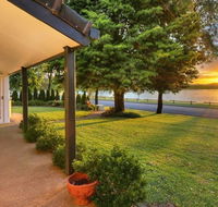 Tara Downs on Lake Albert - Kingaroy Accommodation