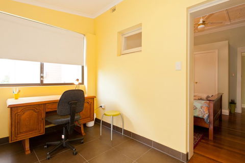 Taree Apartment - Kingaroy Accommodation 3
