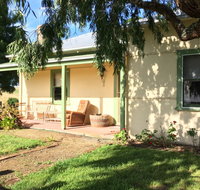 Tarndwarncoort - Farmer's Cottage - Kingaroy Accommodation