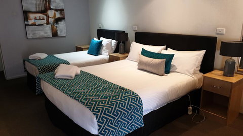 Tenterfield Tavern And Motor Inn - Kingaroy Accommodation 3