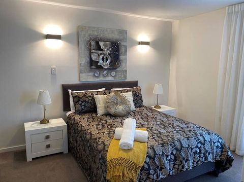 TERRACE LUX FULLY AIR 2 CAR FREE NETFLIX WIFI WINE - Kingaroy Accommodation 1