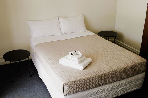 The Australian Hotel Motel - Kingaroy Accommodation 2