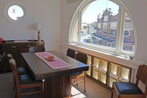 The Bank B&B West Wyalong - Kingaroy Accommodation 2