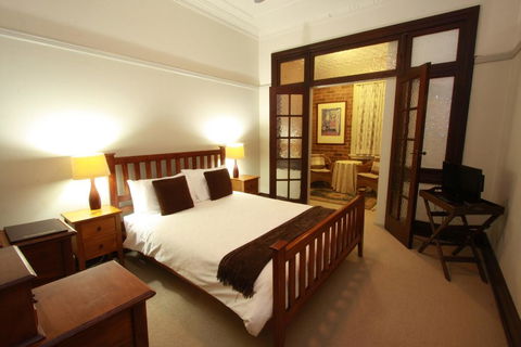The Bank Guesthouse - Kingaroy Accommodation 2