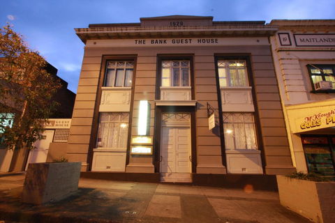 The Bank Guesthouse - Kingaroy Accommodation 1