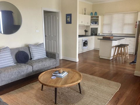 The Beach House & Villas - Kingaroy Accommodation 3