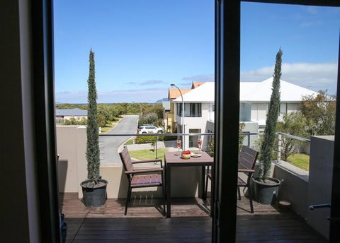 The Beach House At Bayside - Kingaroy Accommodation 1