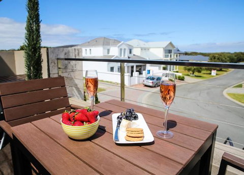 The Beach House At Bayside - Kingaroy Accommodation 0