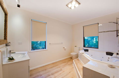 Parnella Kettering - Kingaroy Accommodation 9