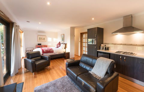 Parnella Kettering - Kingaroy Accommodation 5