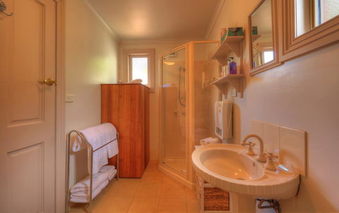 Ellie\'s Cottages - Kingaroy Accommodation 17