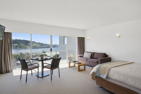 The Cove Kettering - Kingaroy Accommodation 4