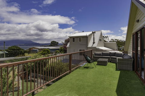 South Arm Luxury Loft - Kingaroy Accommodation 6