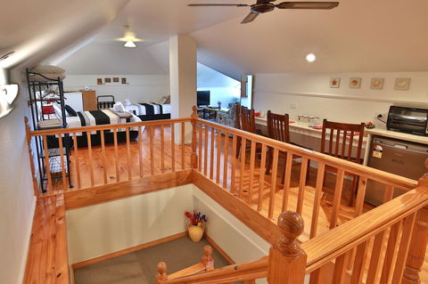 Stamps Of Stanley - Kingaroy Accommodation 1