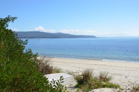 Yolla Beach House - Kingaroy Accommodation 8