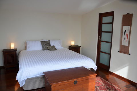 Yolla Beach House - Kingaroy Accommodation 4
