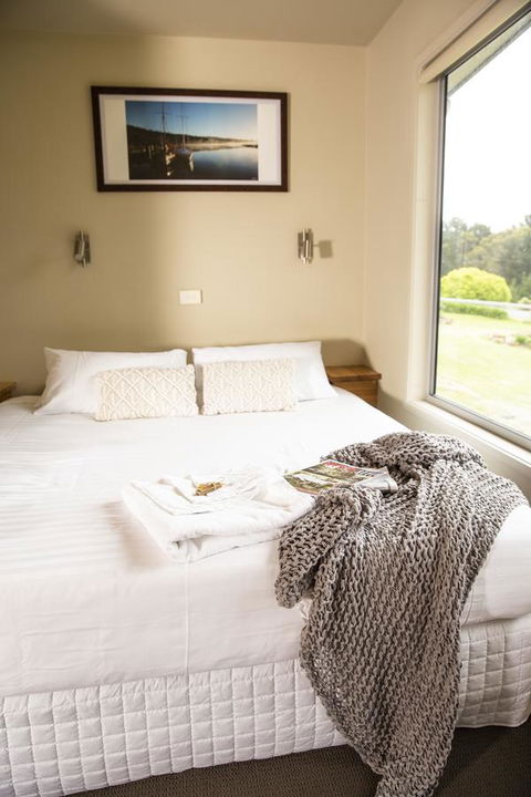 Little Norfolk Bay Events And Chalets - Kingaroy Accommodation 7