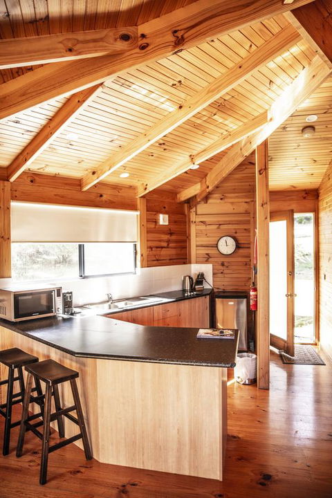 Little Norfolk Bay Events And Chalets - Kingaroy Accommodation 4