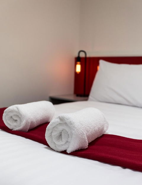 Eastcoaster Tasmania - Kingaroy Accommodation 2