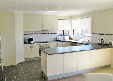 Eastcoaster Tasmania - Kingaroy Accommodation 26