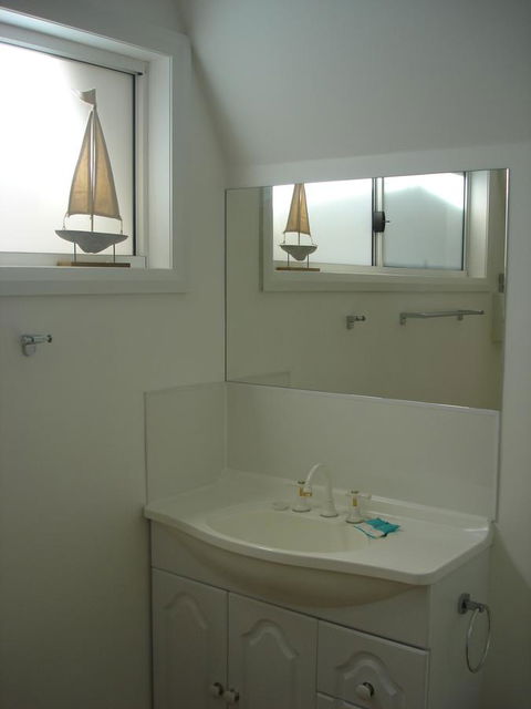 Bicheno By The Bay - Kingaroy Accommodation 11