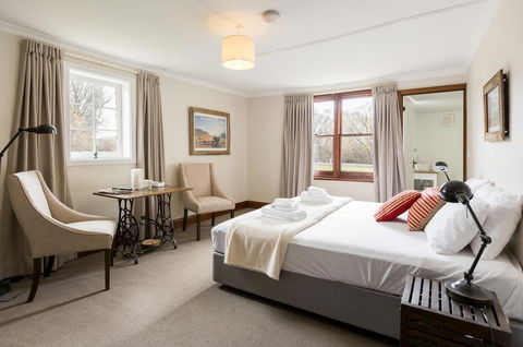 Ratho Farm - Kingaroy Accommodation 0