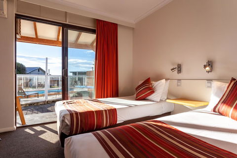 Beachfront Bicheno - Kingaroy Accommodation 25