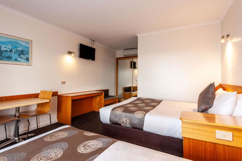 Beachfront Bicheno - Kingaroy Accommodation 13