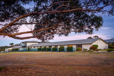 Beachfront Bicheno - Kingaroy Accommodation 40