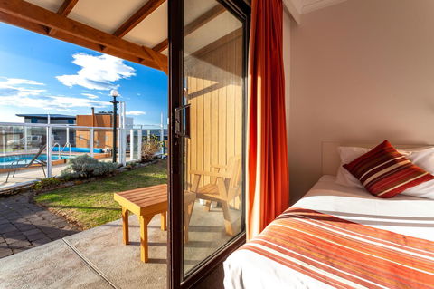 Beachfront Bicheno - Kingaroy Accommodation 4