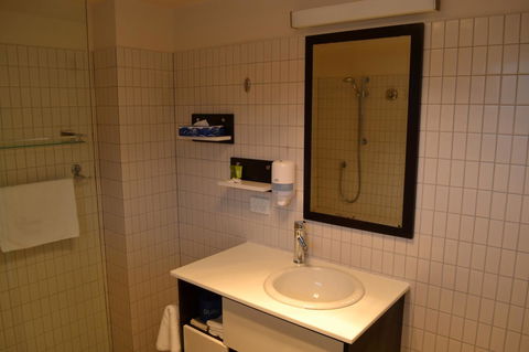 Lufra Hotel And Apartments - Kingaroy Accommodation 24