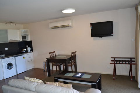 Lufra Hotel And Apartments - Kingaroy Accommodation 21