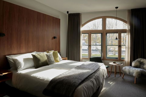 Moss Hotel - Kingaroy Accommodation 8