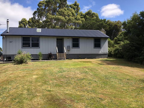 Harvey House - Kingaroy Accommodation 2