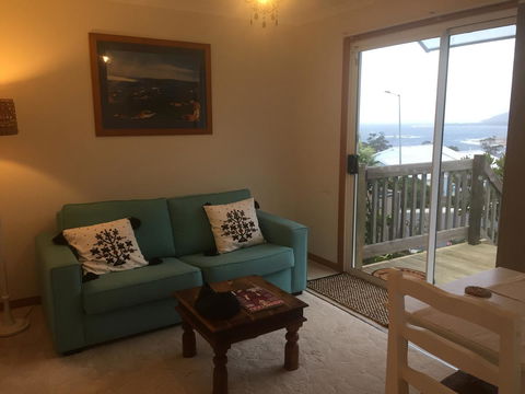 Bicheno Bell - Kingaroy Accommodation 3