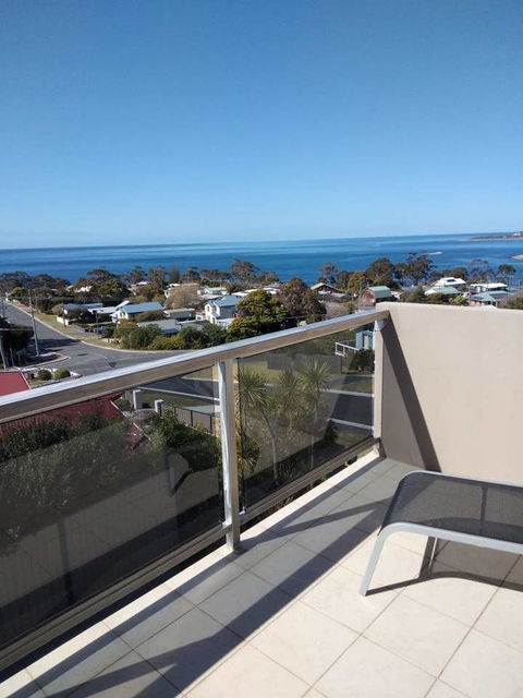 Bicheno Views On Douglas - Kingaroy Accommodation 13