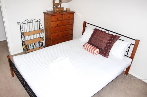 Front Row Beachfront - Kingaroy Accommodation 10