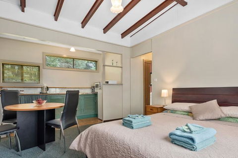 Green Views - Kingaroy Accommodation 7