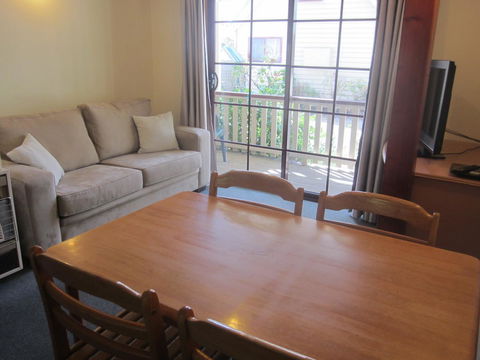 Kitty\'s Cottages - Managed By BIG4 Strahan Holiday Retreat - Kingaroy Accommodation 0