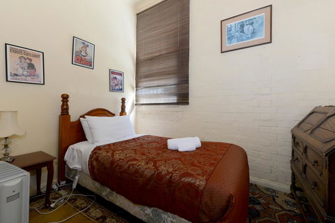 Edinburgh Gallery Bed & Breakfast - Kingaroy Accommodation 28