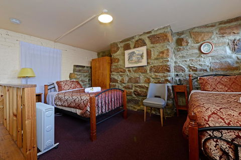 Edinburgh Gallery Bed & Breakfast - Kingaroy Accommodation 10