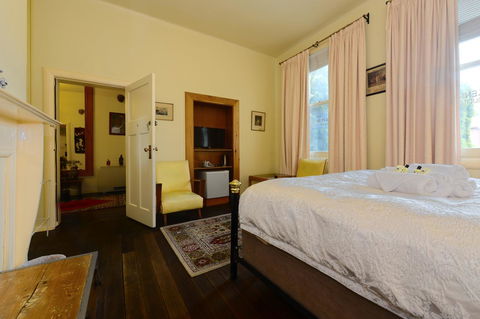 Edinburgh Gallery Bed & Breakfast - Kingaroy Accommodation 23