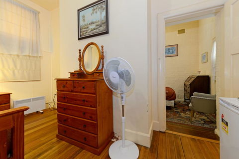 Edinburgh Gallery Bed & Breakfast - Kingaroy Accommodation 16